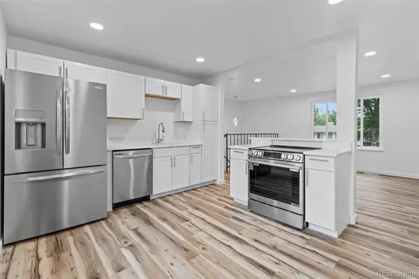 2882 S Mobile Street, Aurora, CO 80013
