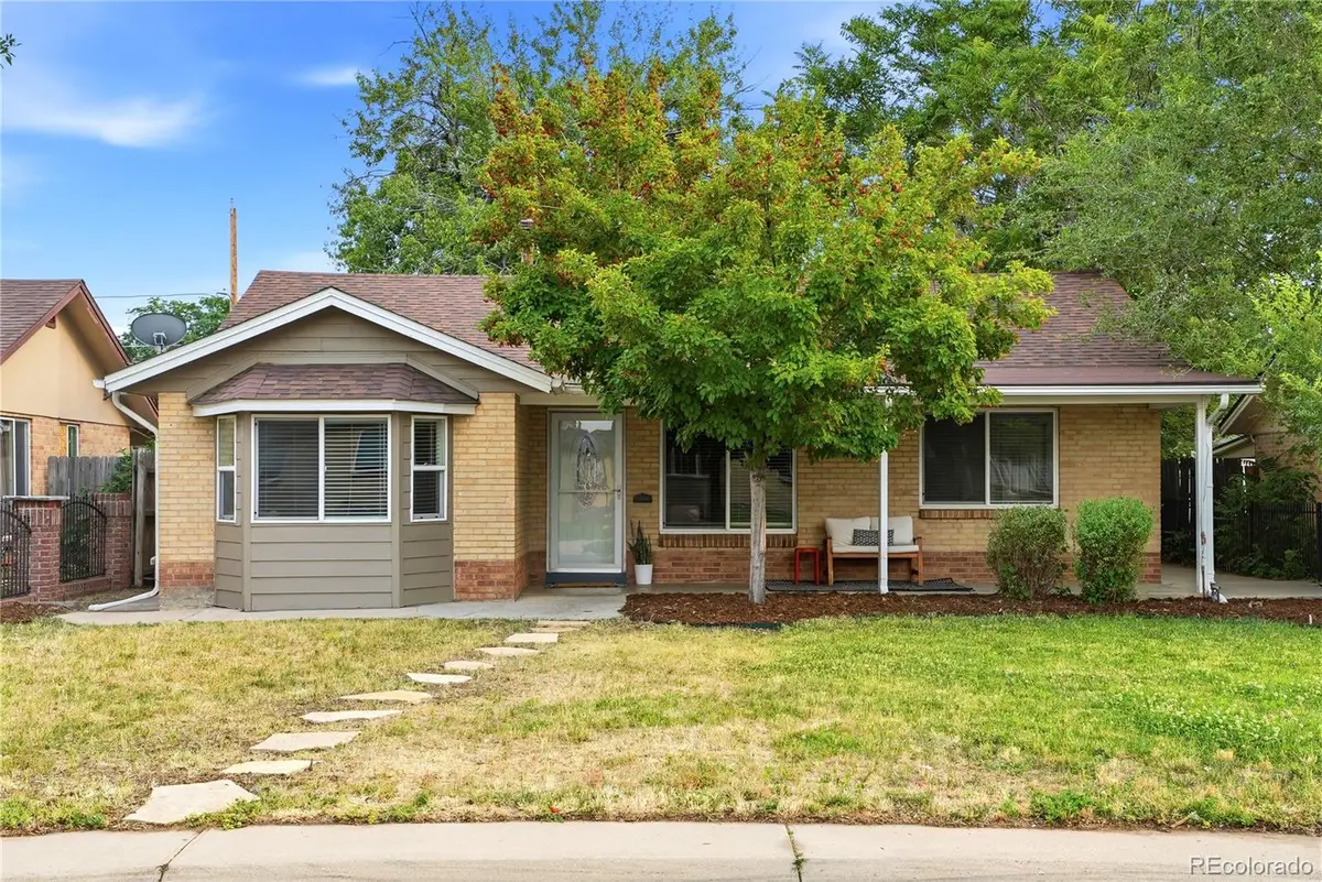5520 E Thrill Place, Denver, CO 80207 - #1