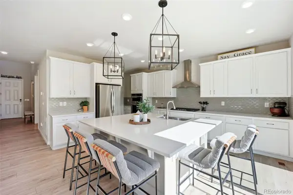 7240 S White Crow Way, Aurora, CO 80016