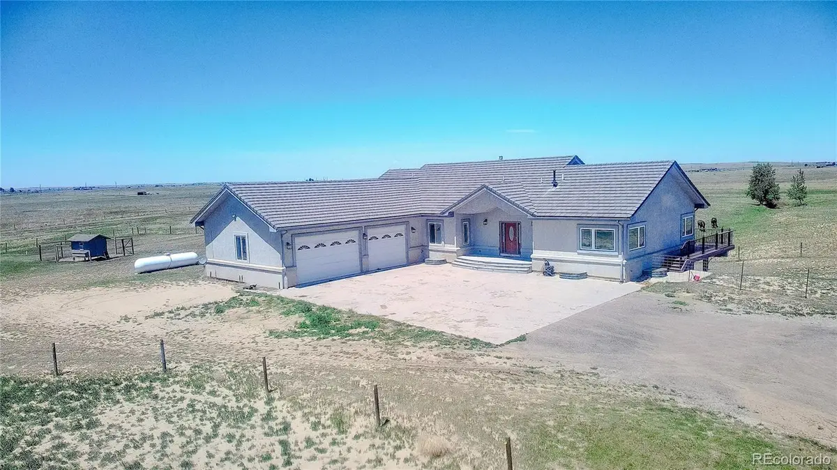 58989 E Chenango Place, Strasburg, CO 80136 - #1