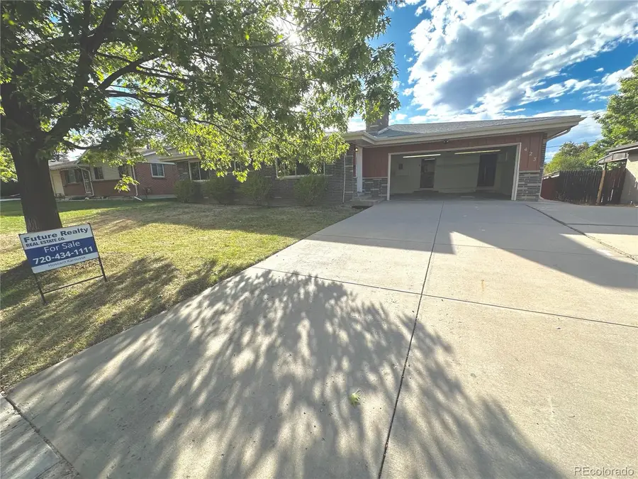 423 Empire Street, Aurora, CO 80010 - Image #2