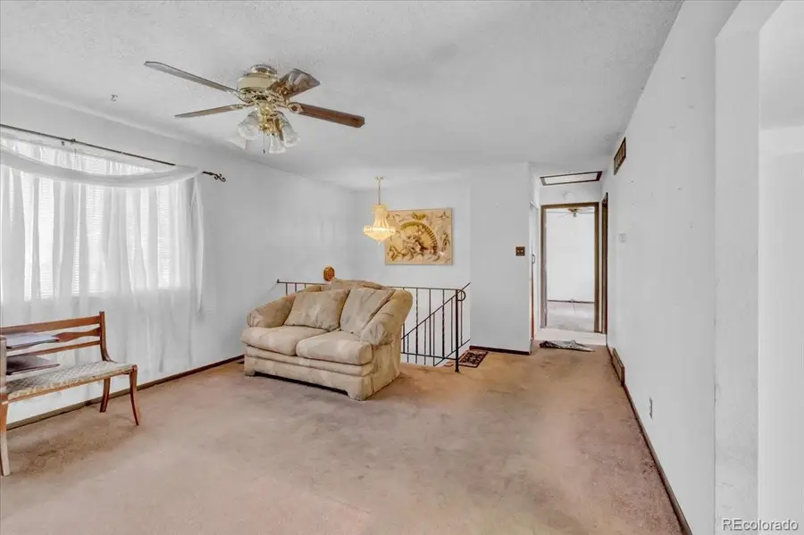 15052 Pensacola Place, Denver, CO 80239 - Image #3