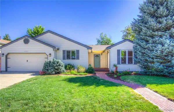 8707 W Glasgow Place, Littleton, CO 80128