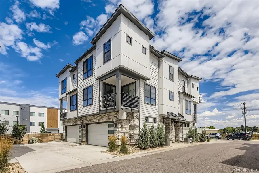 1990 S Holly Street #3, Denver, CO 80222 - Image #2