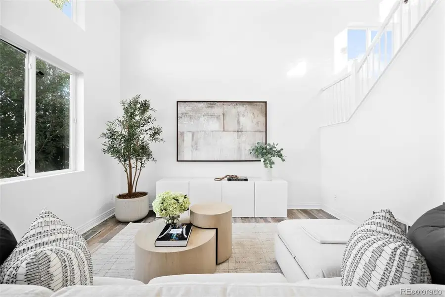 24631 E Kansas Circle, Aurora, CO 80018 - Image #2