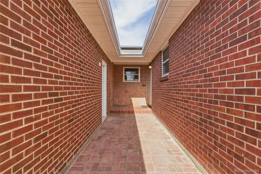 1885 E 115th Avenue, Northglenn, CO 80233 - #2