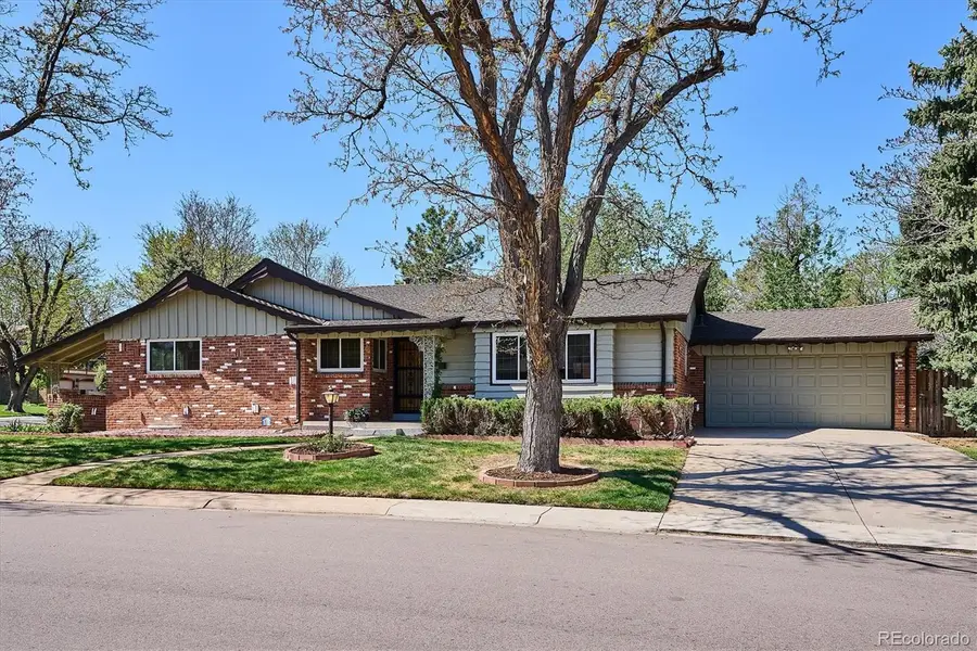 385 Oakland Street, Aurora, CO 80010 - #2
