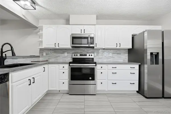 2260 E Geddes #G, Centennial, CO 80122