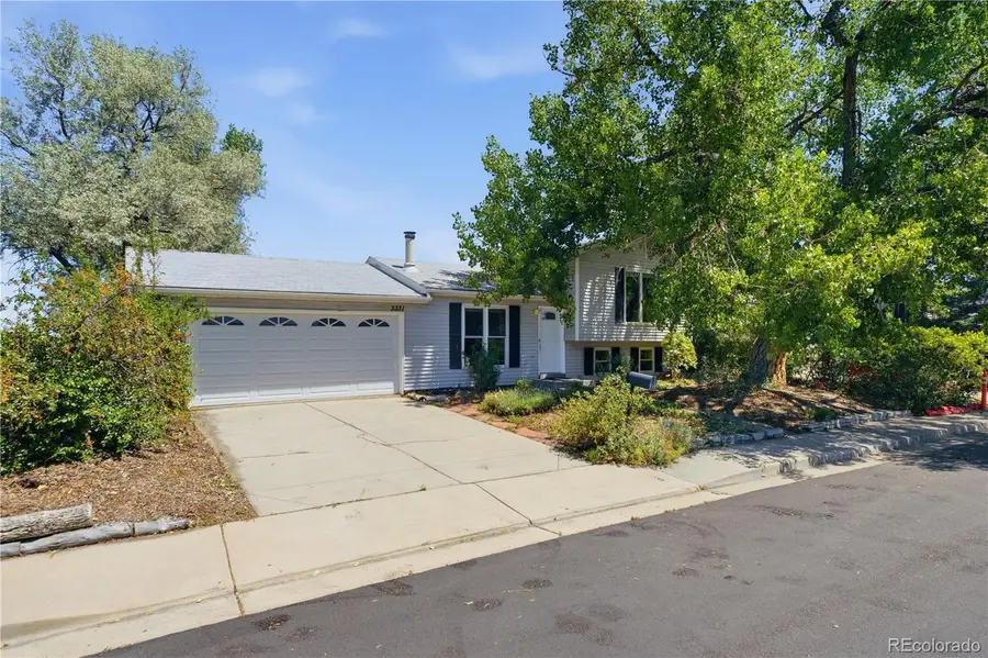 3331 W 10th Avenue Place, Broomfield, CO 80020 - #2