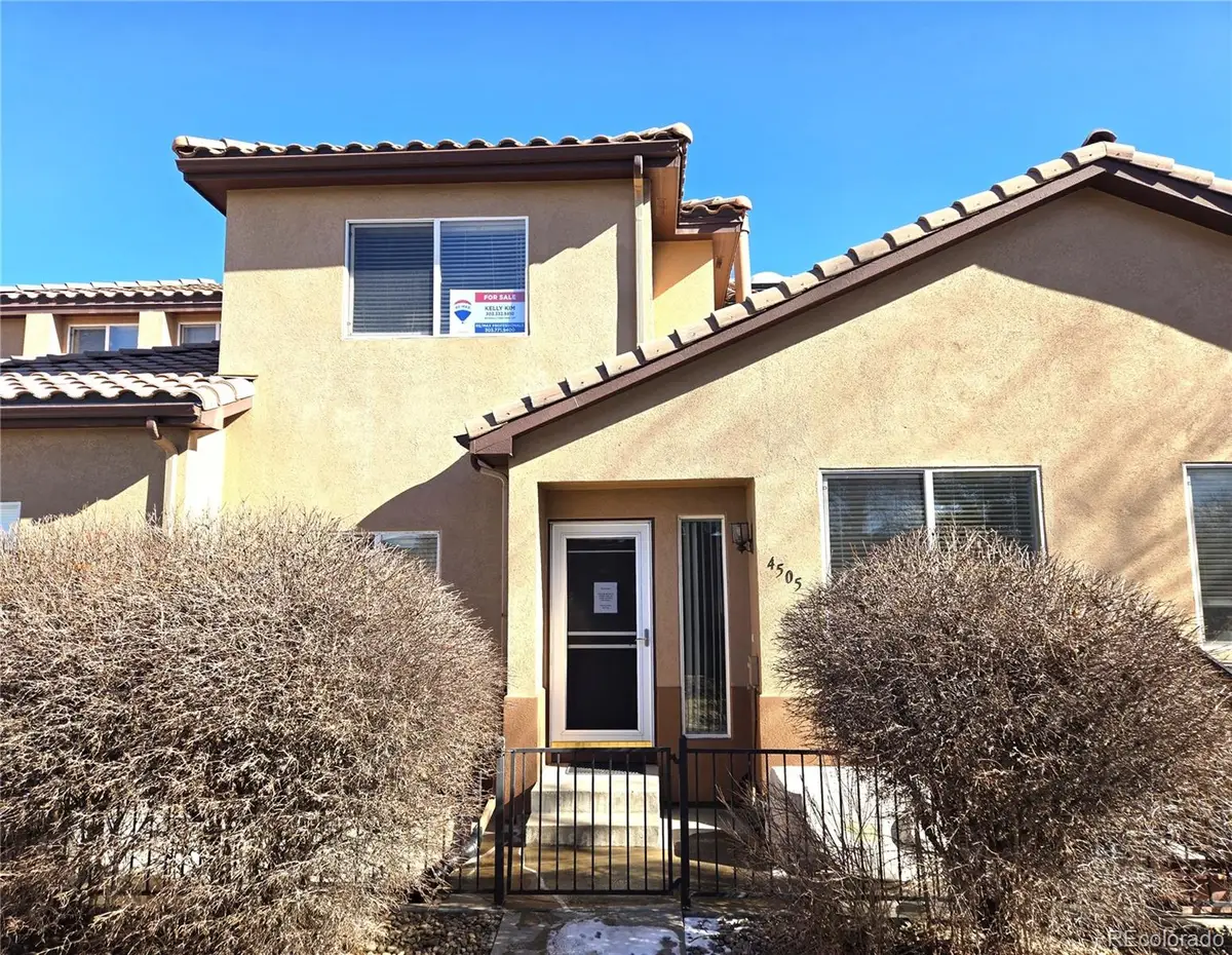 4505 S Auckland Court, Aurora, CO 80015 - #1