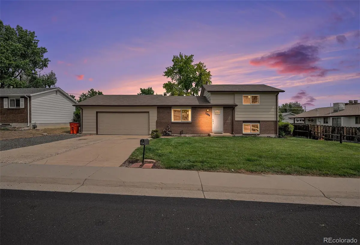 6413 W 76th Avenue, Arvada, CO 80003 - #1