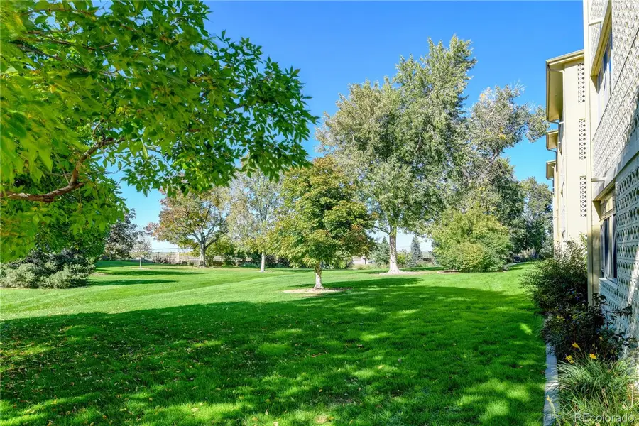 585 S Alton Way #10A, Denver, CO 80247 - Image #2