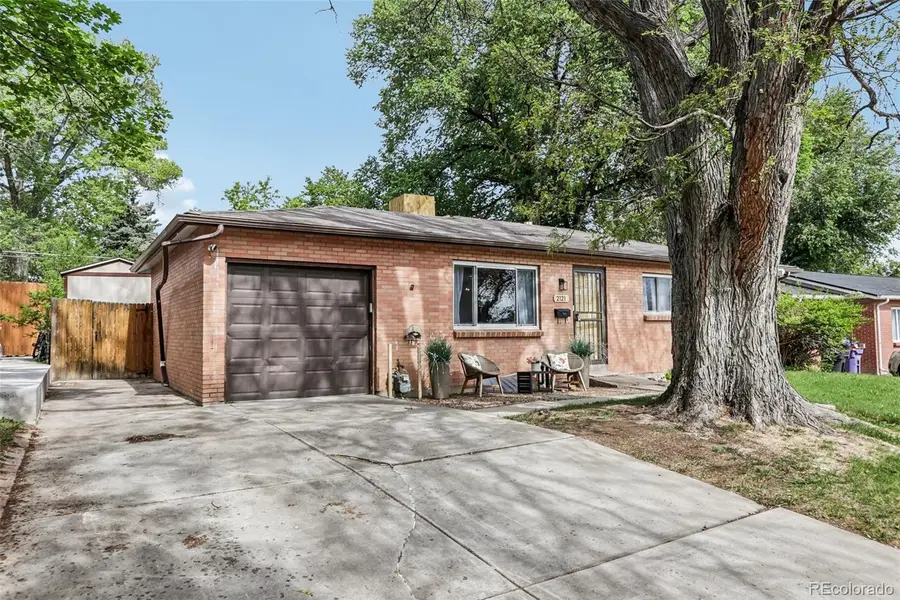 2121 S Lowell Boulevard, Denver, CO 80219 - #2