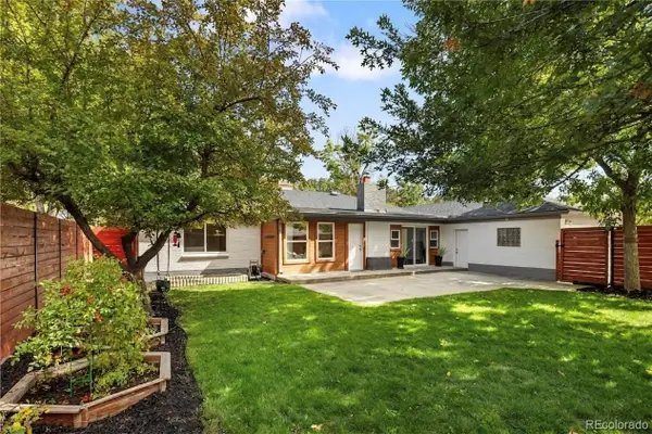 3035 N Monaco St Parkway, Denver, CO 80207