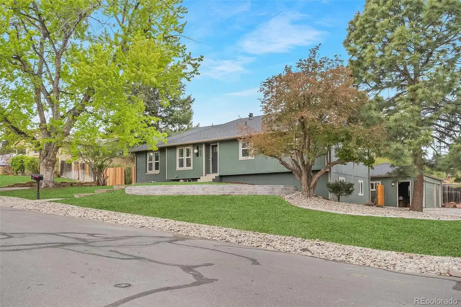 905 S Vance Street, Lakewood, CO 80226 - #2