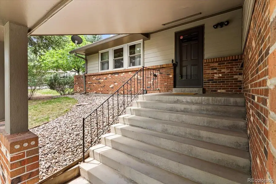 1825 S Queen Way, Lakewood, CO 80232 - #3