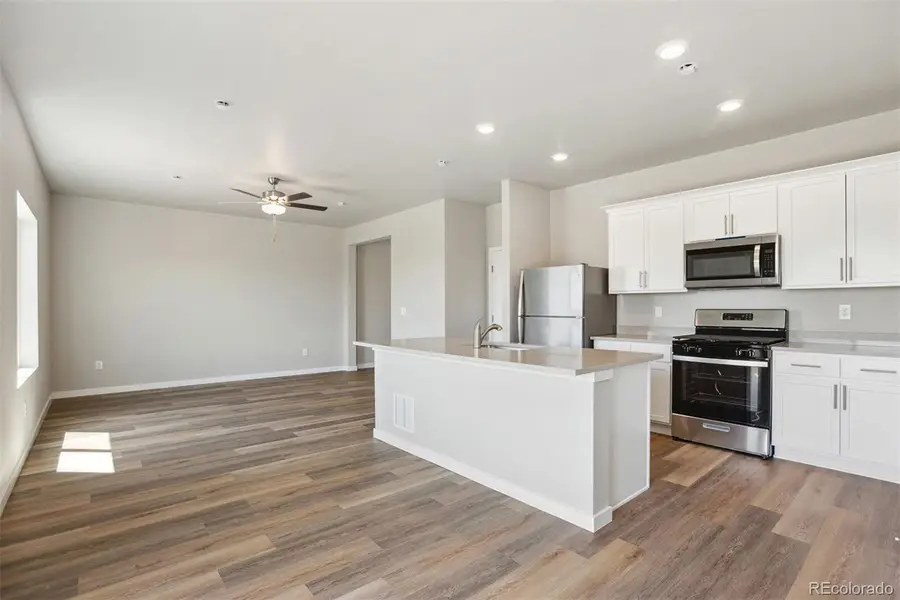 48250 Shetland Drive, Bennett, CO 80102 - Image #2