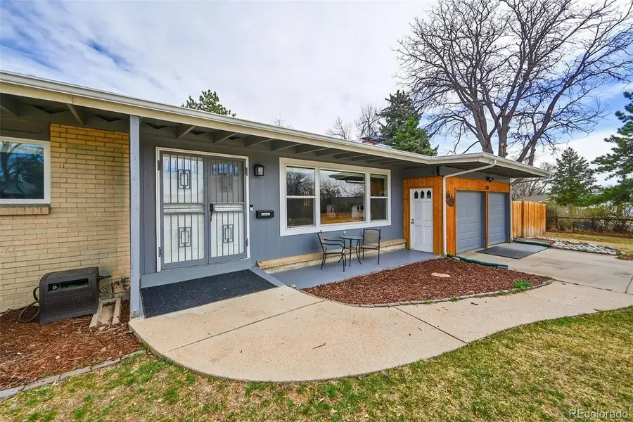 323 E Briarwood Drive, Centennial, CO 80122 - #3