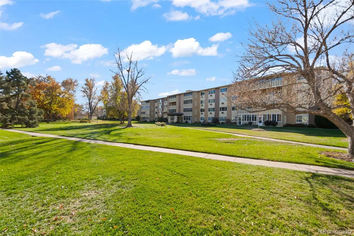 615 S Alton Way #12B, Denver, CO 80247 - Image #1