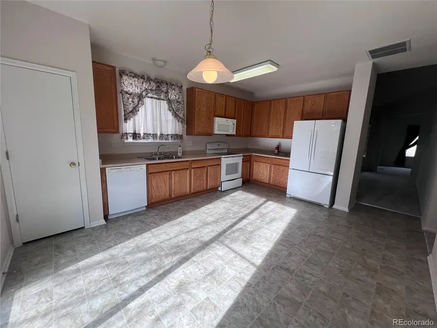 1201 S Fultondale Court, Aurora, CO 80018 - #3