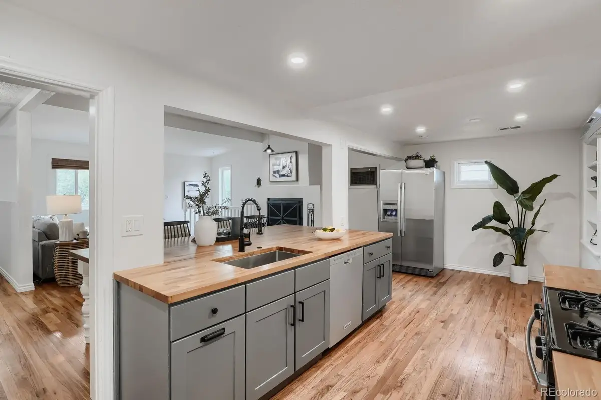 1769 Geneva, Aurora, CO 80010 - #1