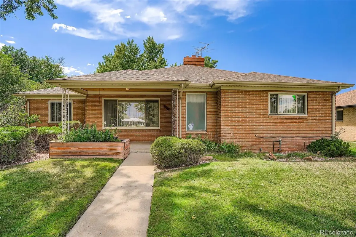 3045 N Monaco Parkway, Denver, CO 80207 - Image #1