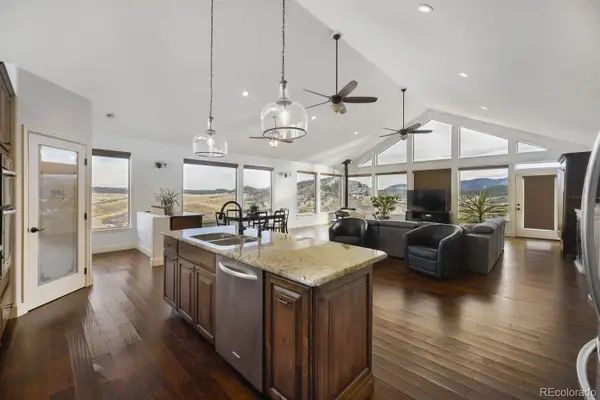 5425 Country Club Drive, Larkspur, CO 80118