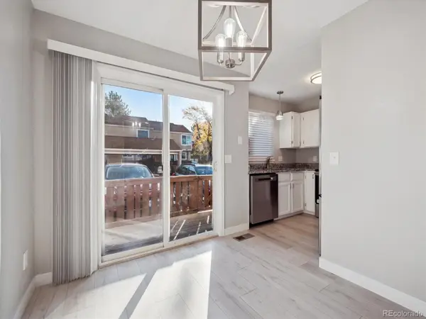 867 Summer Drive, Littleton, CO 80126