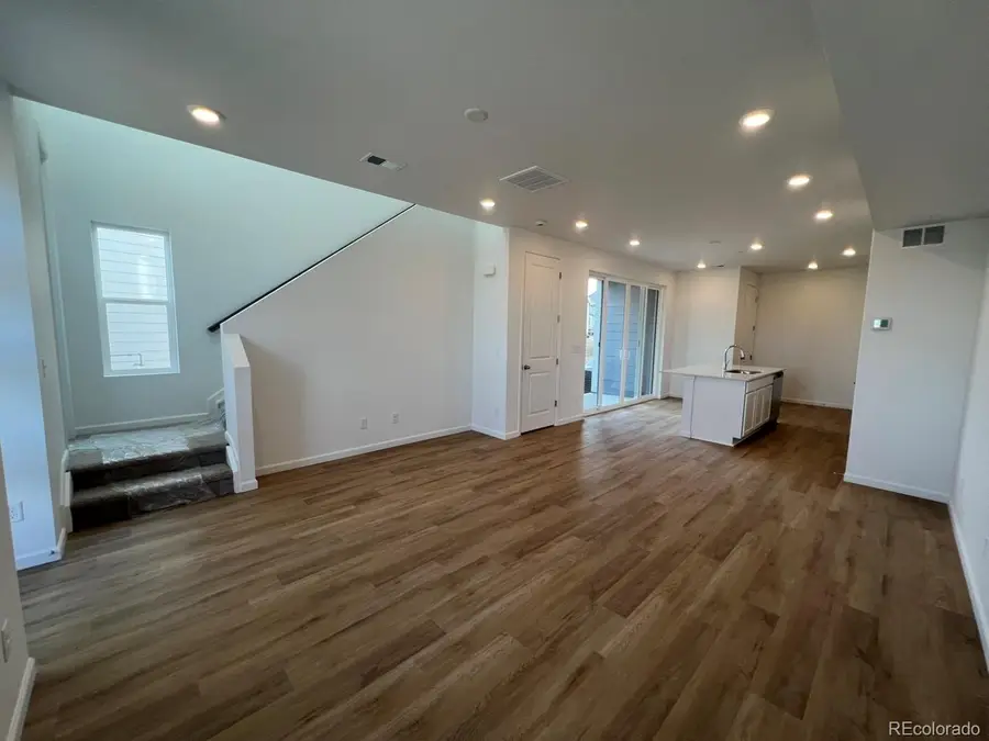 6659 N Netherland Street, Aurora, CO 80019 - Image #2