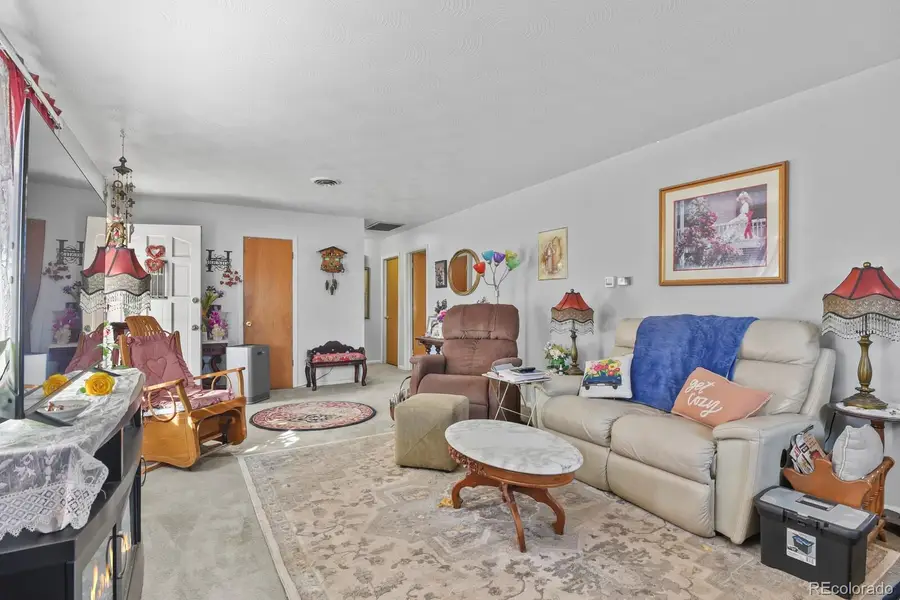 660 S 5th Avenue, Brighton, CO 80601 - #3