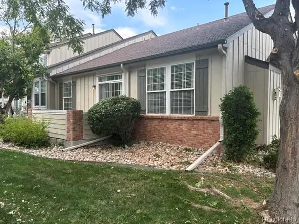 847 S Evanston Circle, Aurora, CO 80012