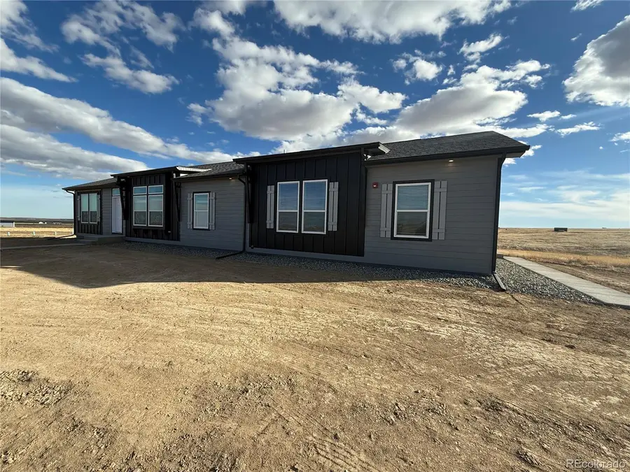 57654 E Harvard Place, Strasburg, CO 80136 - Image #2