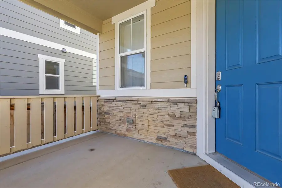 951 N Vandriver Way, Aurora, CO 80018 - Image #3