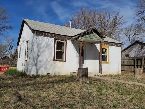 102 S 12th Street, Lamar, CO 81052