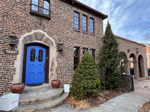 5335 E 17th Avenue Parkway, Denver, CO 80220