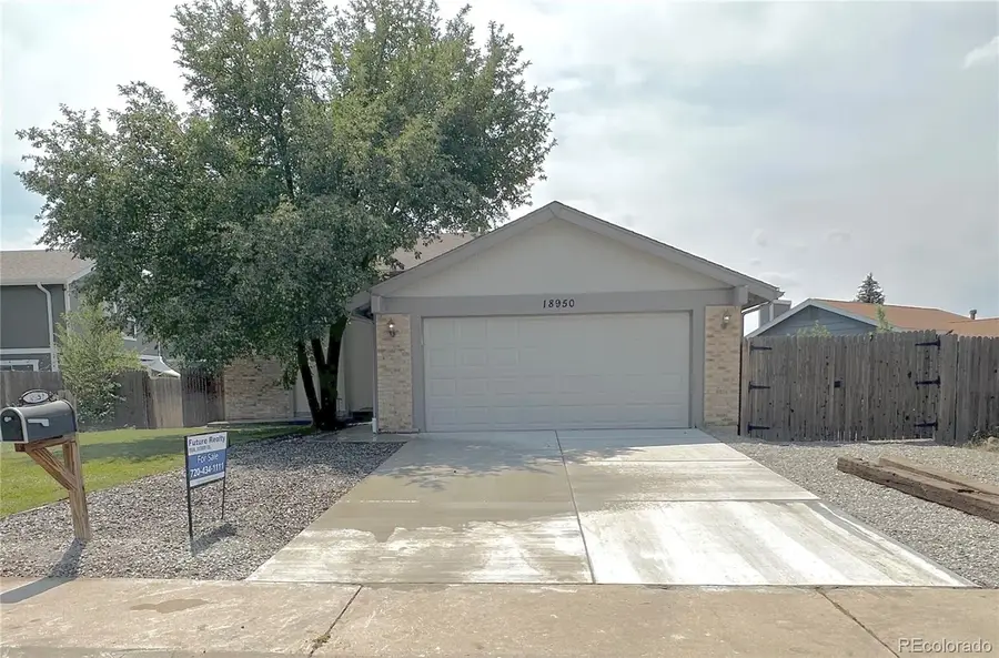 18950 E Kent Circle, Aurora, CO 80013 - Image #2