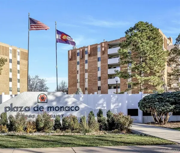 2880 S Locust Street #200S, Denver, CO 80222