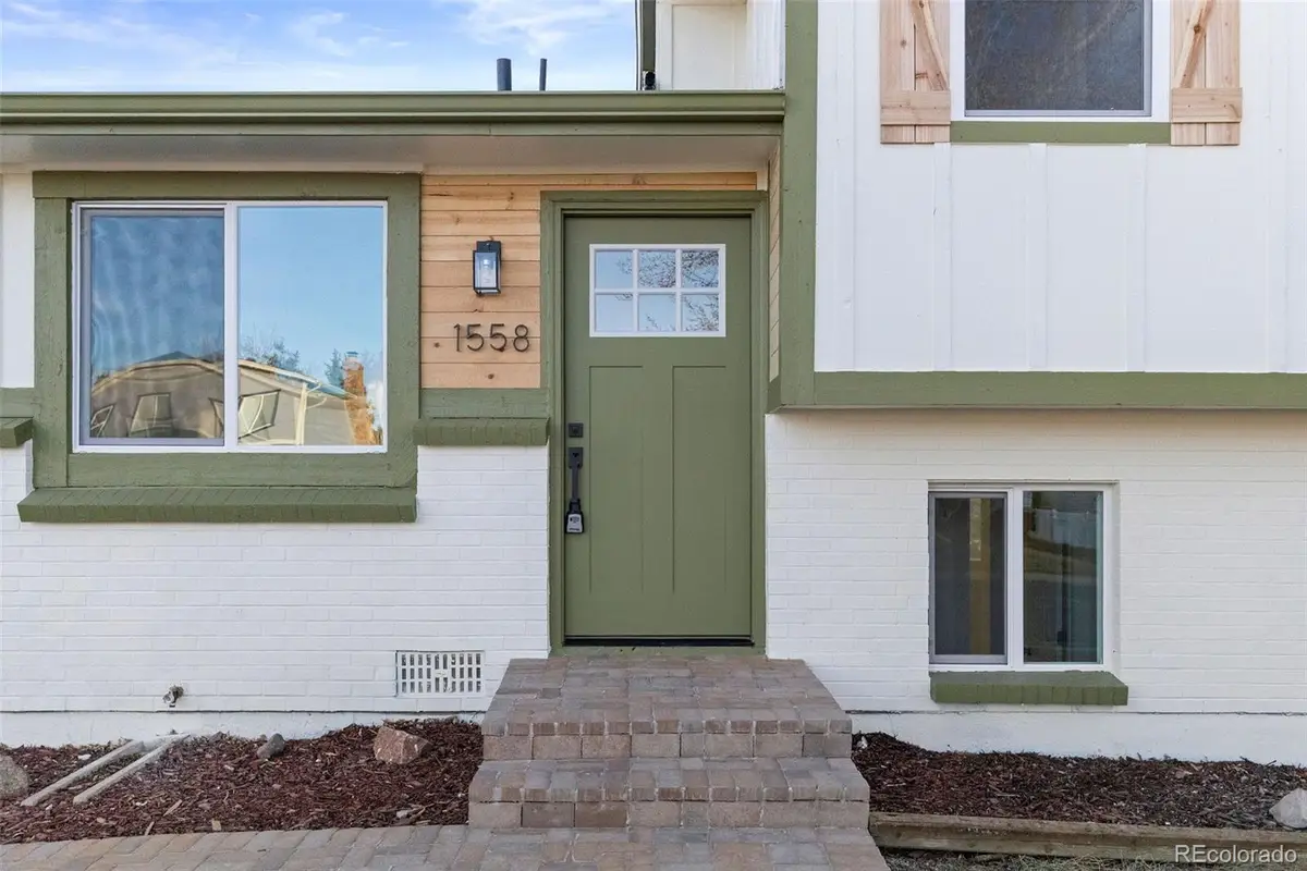 1558 S Laredo Court, Aurora, CO 80017 - #1
