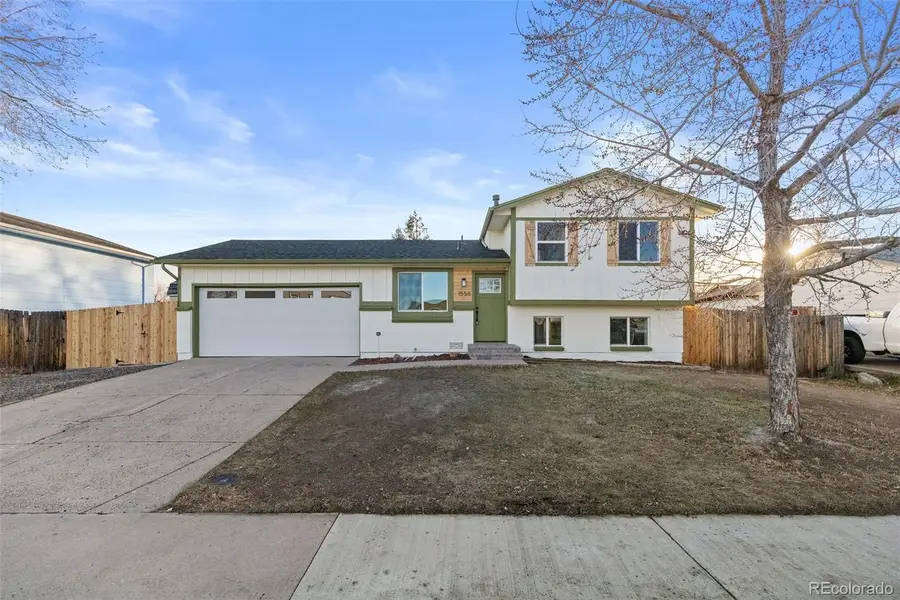 1558 S Laredo Court, Aurora, CO 80017 - #2