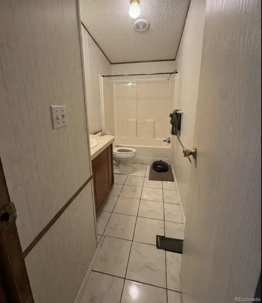 1801 W 92nd Avenue, Federal Heights, CO 80260 - Image #2