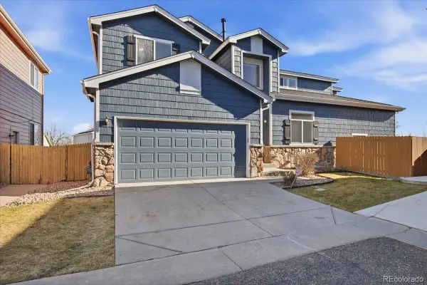 2112 W 101st Circle, Thornton, CO 80260