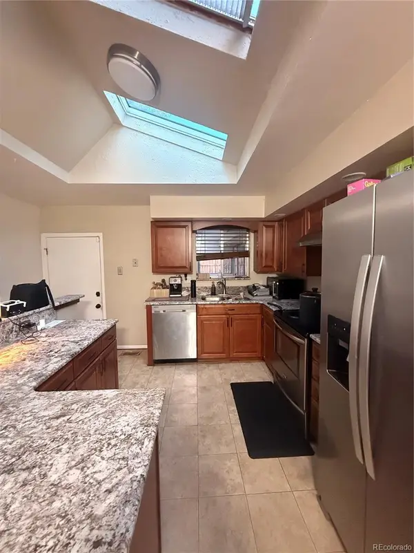 2576 S Flower, Lakewood, CO 80227