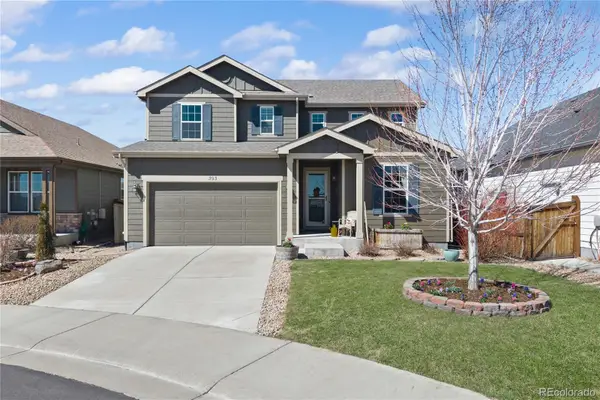 393 Midden Place, Castle Rock, CO 80104