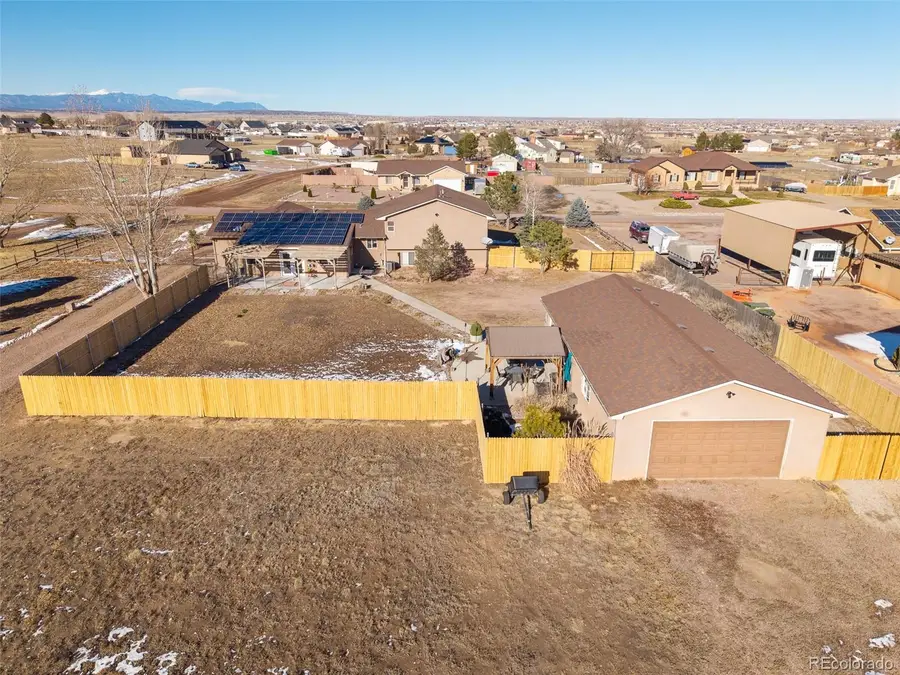 758 E Woodleaf Drive, Pueblo, CO 81007 - #2