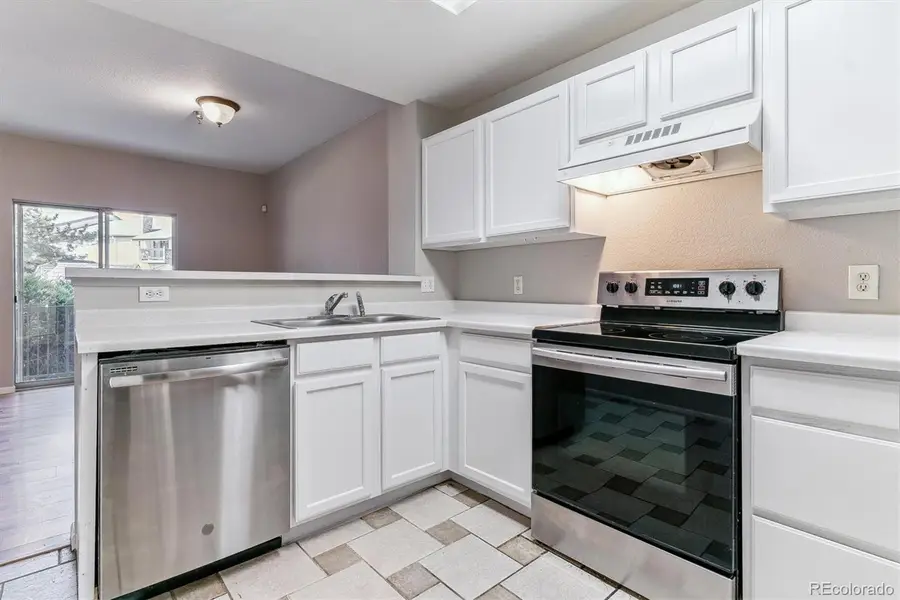 2575 S Syracuse Way #101, Four Square Mile, CO 80231 - Image #2