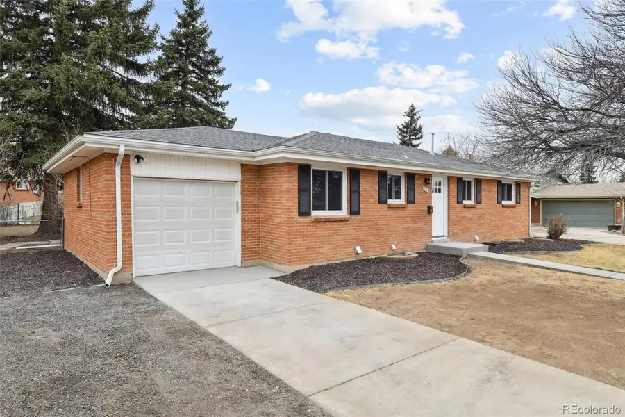 225 Tucson Street, Aurora, CO 80011 - #2