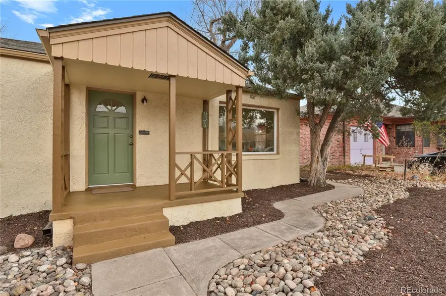 917 N Institute Street, Colorado Springs, CO 80903 - Image #2