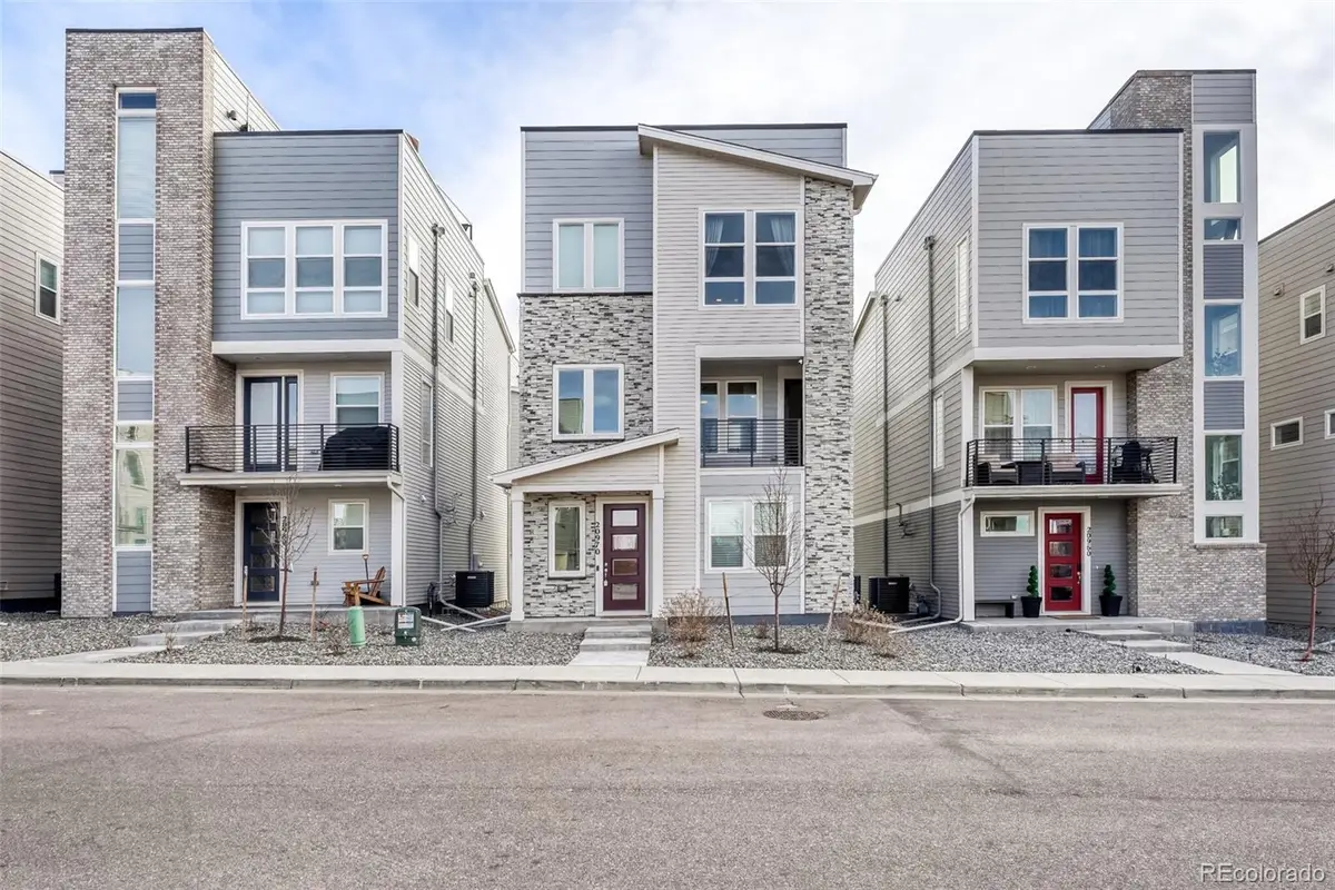 20970 E Quincy Drive, Aurora, CO 80015 - #1