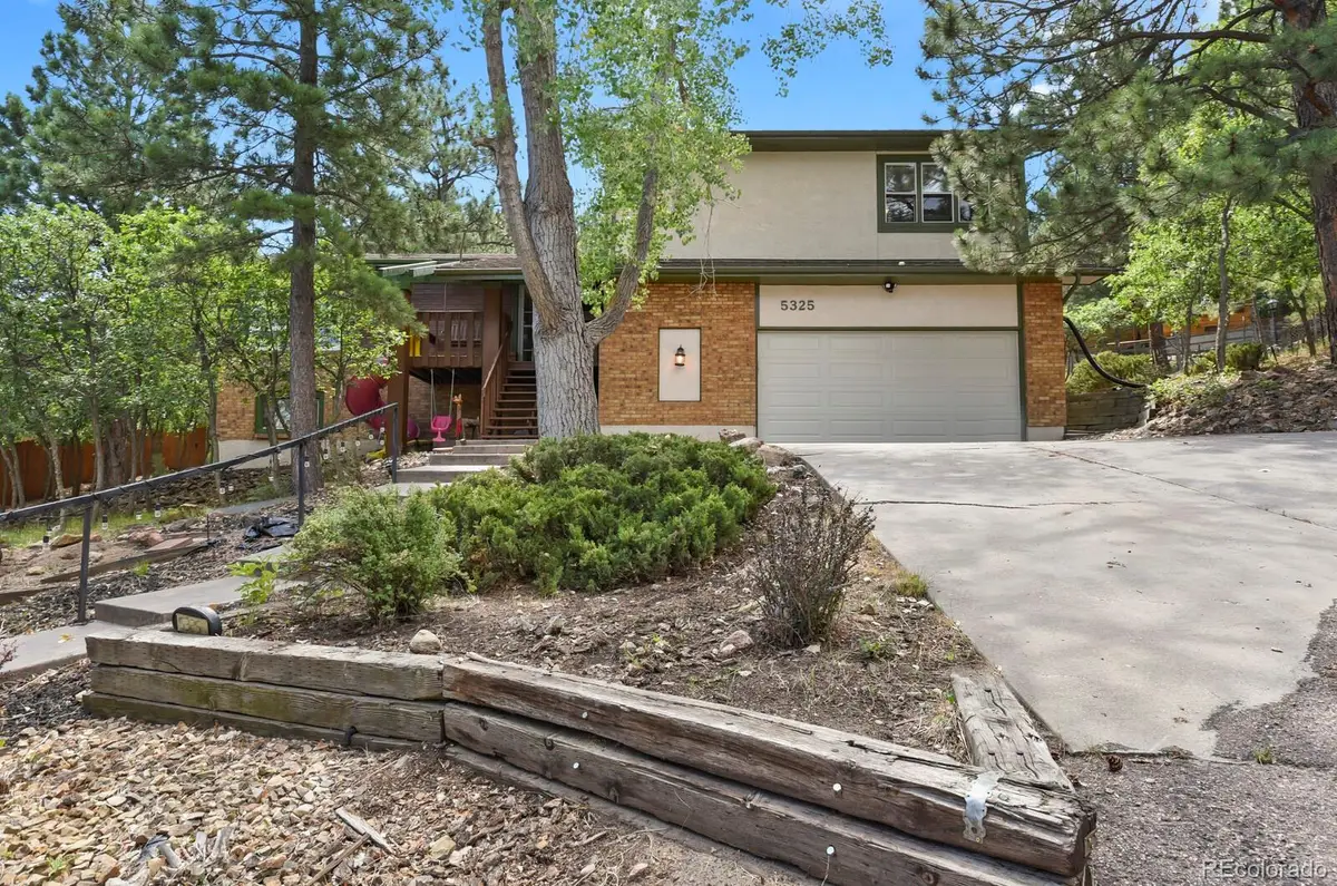 5325 Autumn Hills, Colorado Springs, CO 80919 - #1