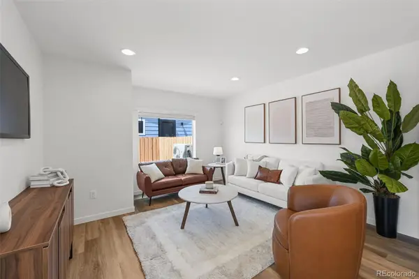 1281 N Akron Street, Aurora, CO 80010